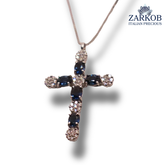 Collana Croce Oro Bianco gr.3,3 e Diamanti Bianchi 0,24 ct e Zaffiri Naturali (0,90)