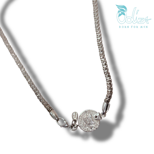 Collana Romana e Diamanti Neri con Medaglia Ω