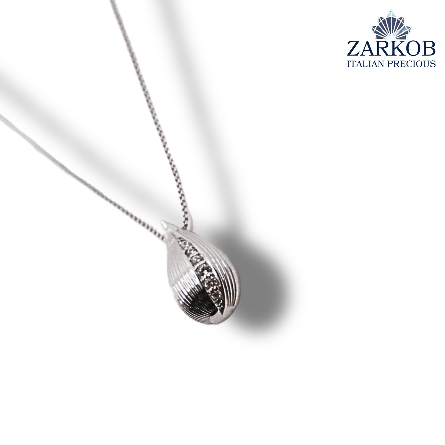 Collana Goccia Rigata Oro Bianco gr 2,70 e Diamanti Bianchi Naturali 0,05 ct.