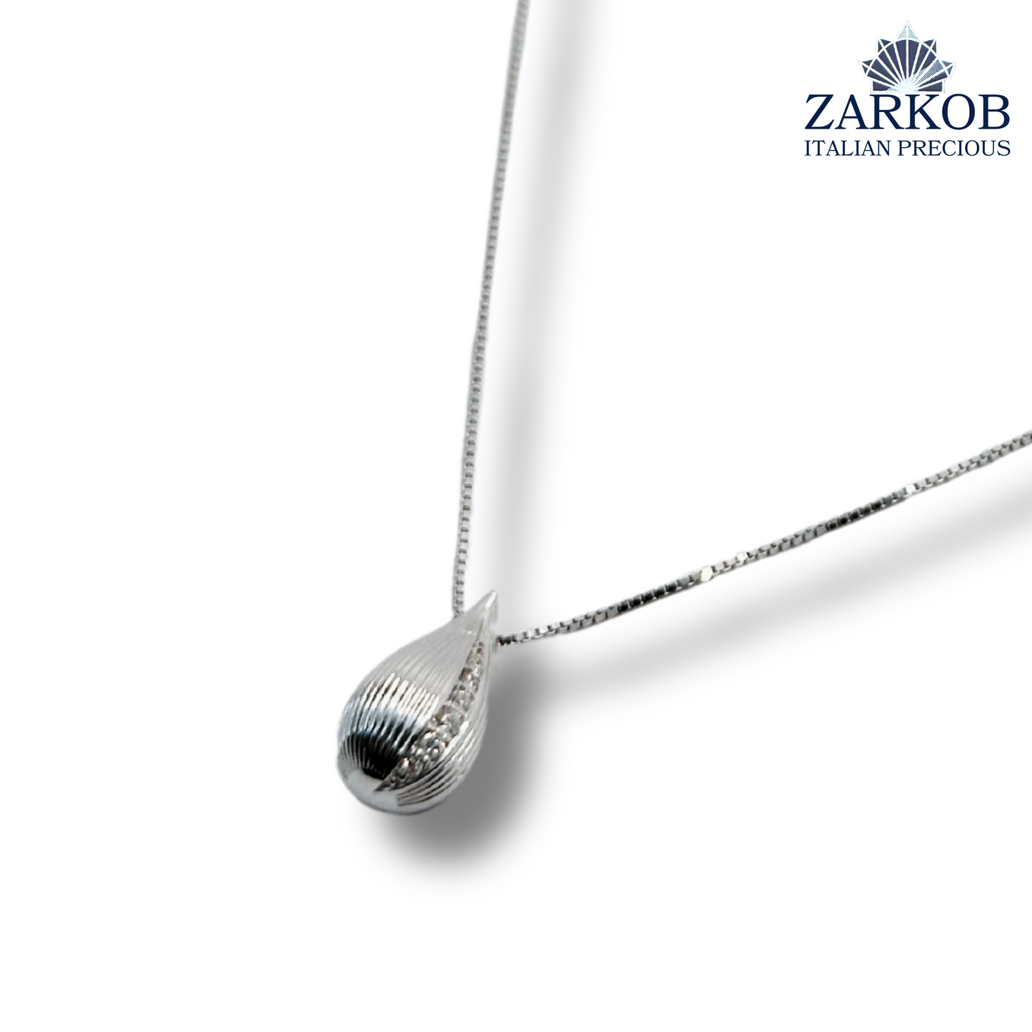 Collana Goccia Rigata Oro Bianco gr 2,70 e Diamanti Bianchi Naturali 0,05 ct.